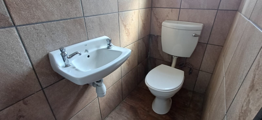 To Let commercial Property for Rent in Bethlehem Free State